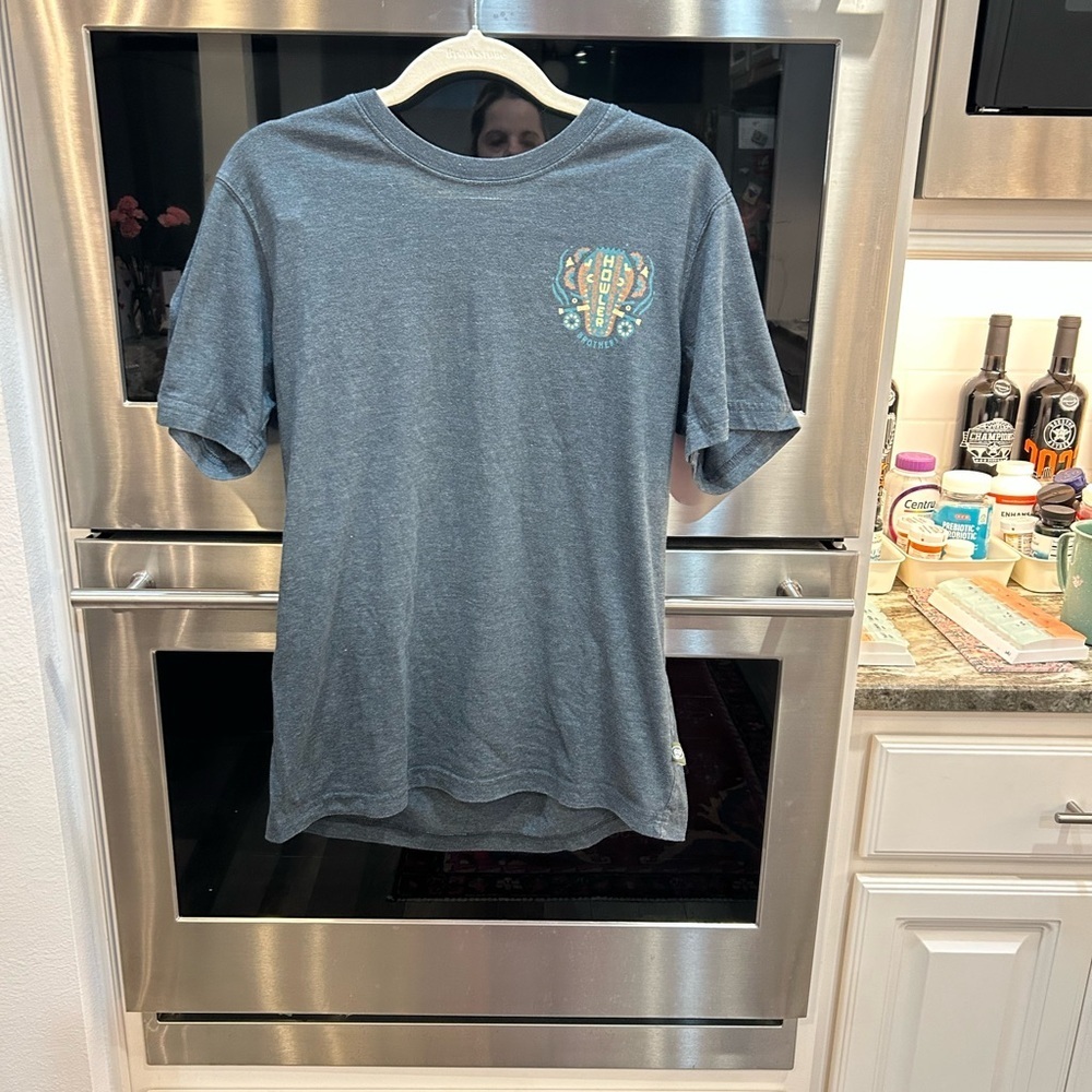 Howler Brothers Blue Graphic Tee size S GUC